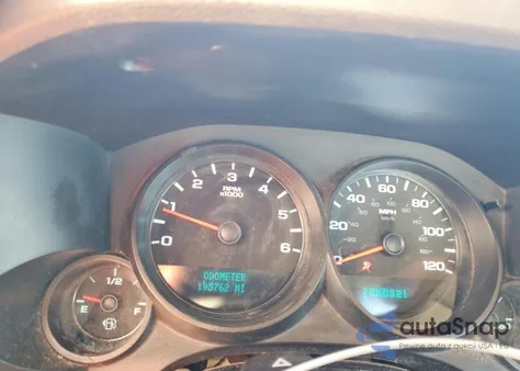 2008 Chevrolet Silverado C1500 z USA, uszkodzony, nr VIN 1GCEC14008Z149738